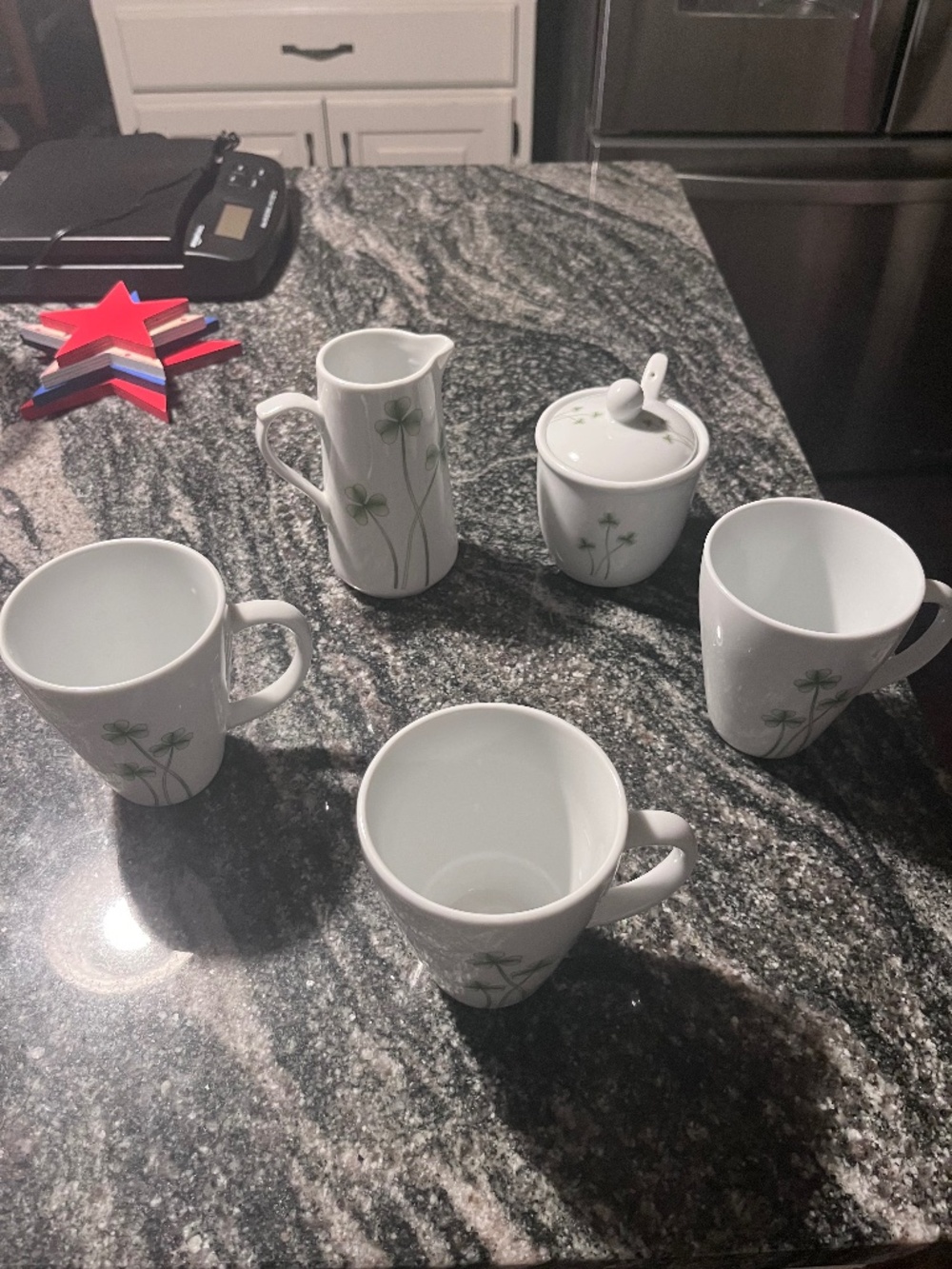 Marcus Notley Ireland Shamrock Porcelain Tea Set - 4pc Creamer Sugar Mugs +1 mug